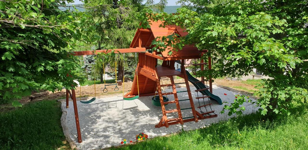 Chaloupka Slamenka Villa Loucna pod Klinovcem Exterior photo